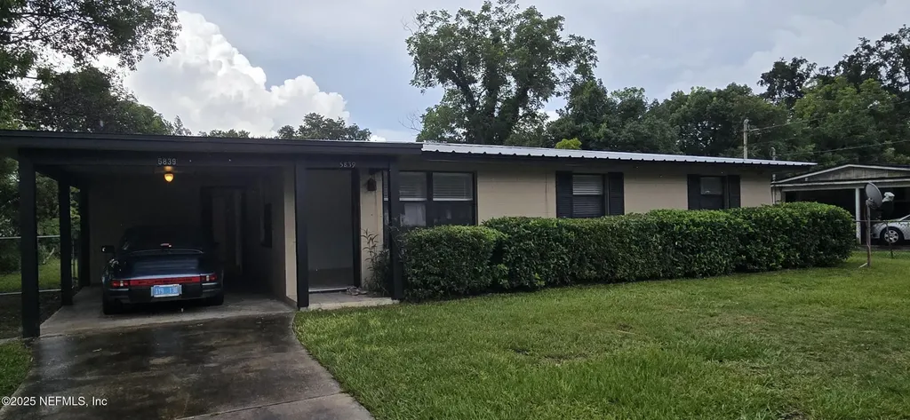 5839 Sonora Drive W Jacksonville FL 32244