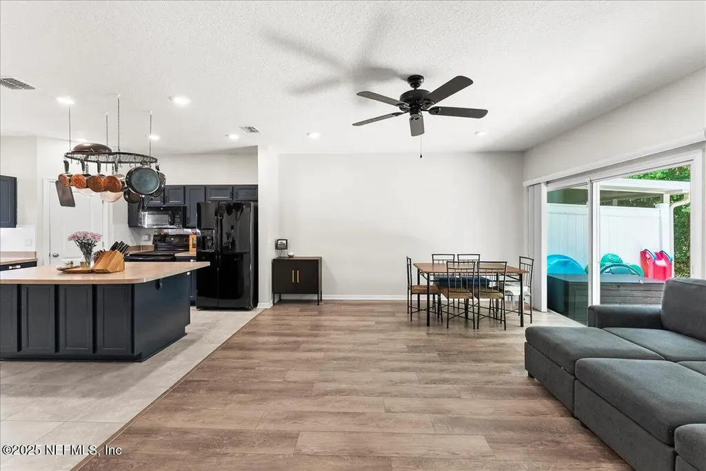 10560 Madrone Cove Court Jacksonville FL 32218