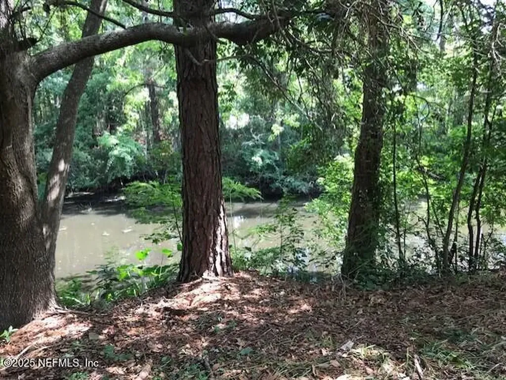 208 Tarpon Boulevard Palatka FL 32177