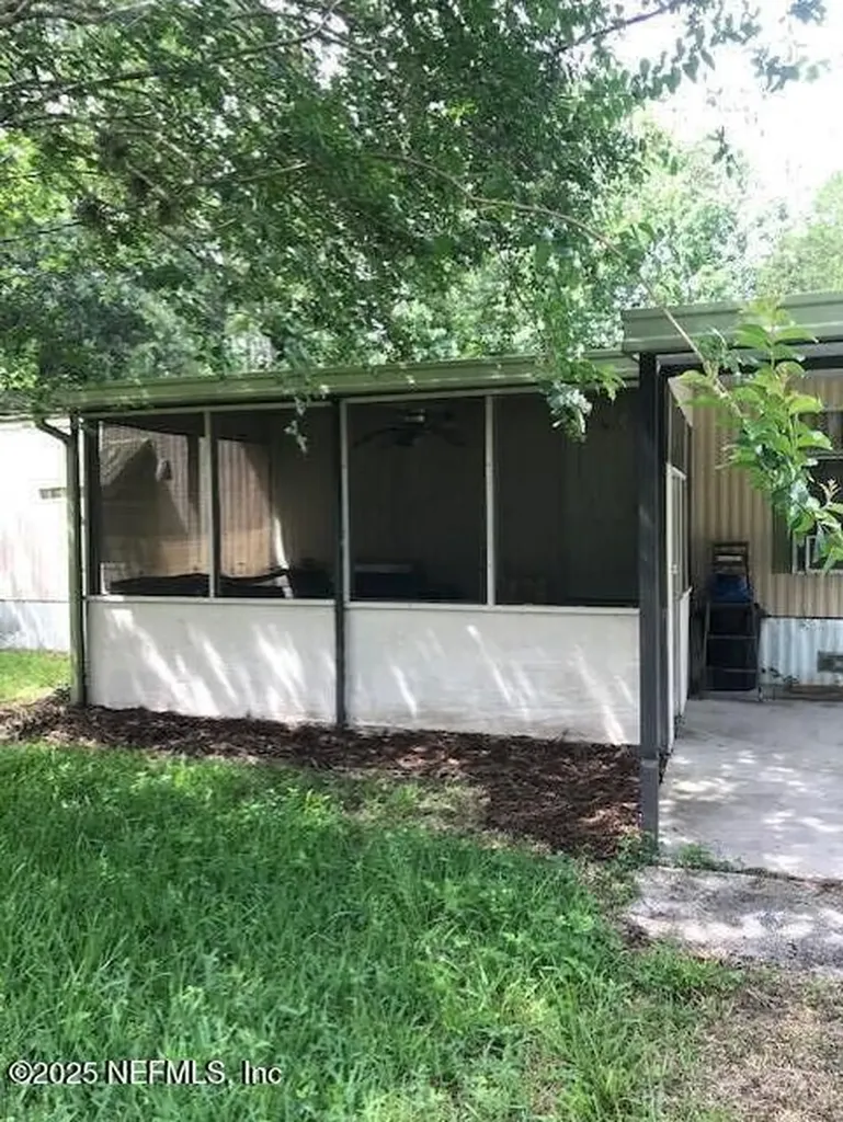 208 Tarpon Boulevard Palatka FL 32177