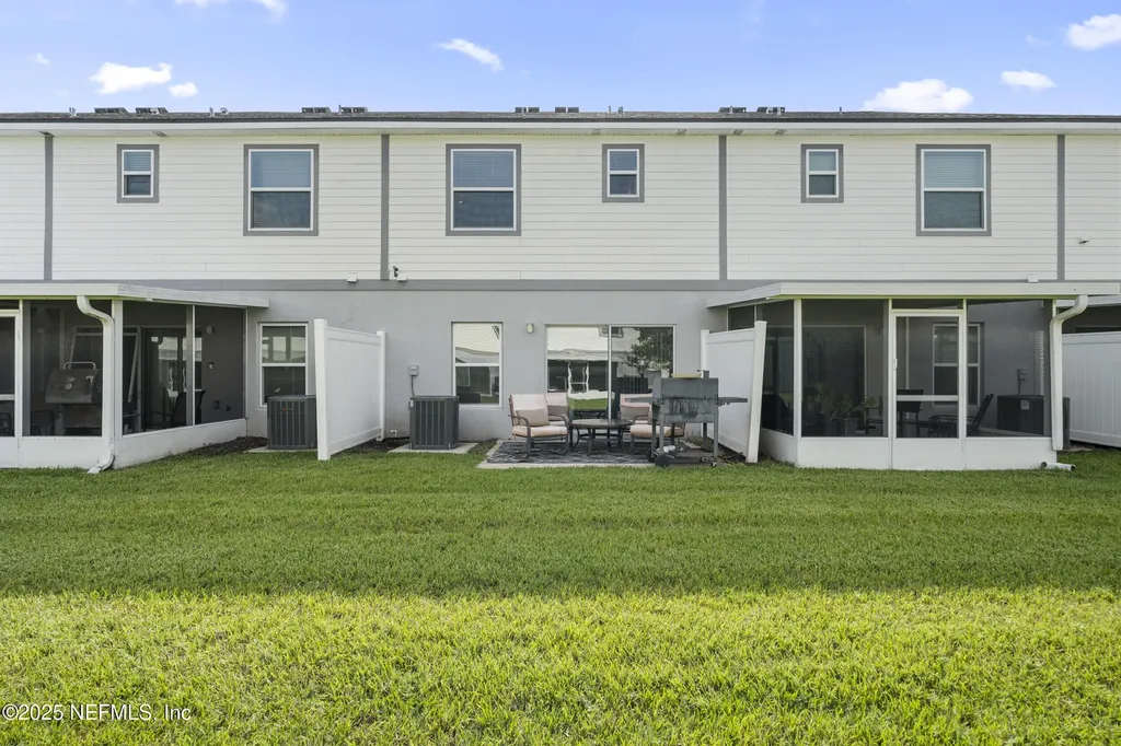 10553 Madrone Cove Court Jacksonville FL 32218