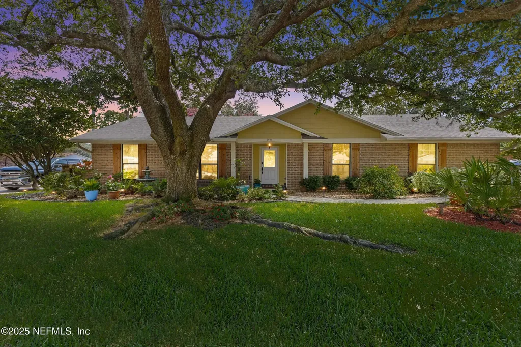 1975 Raley Creek Drive W Jacksonville FL 32225