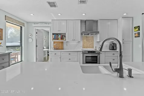 1975 Raley Creek Drive W Jacksonville FL 32225
