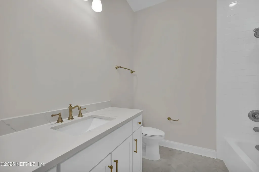 224 Courtney Oaks Drive St. Augustine FL 32092