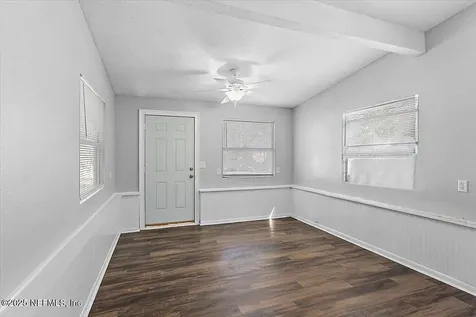 5637 Bishop Lane Jacksonville FL 32207