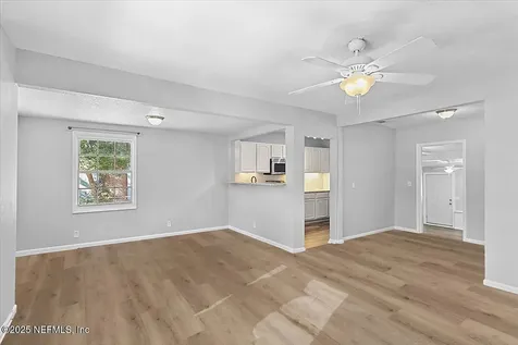 5637 Bishop Lane Jacksonville FL 32207