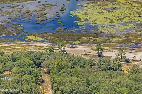 120 Lake Lucy Interlachen FL 32148