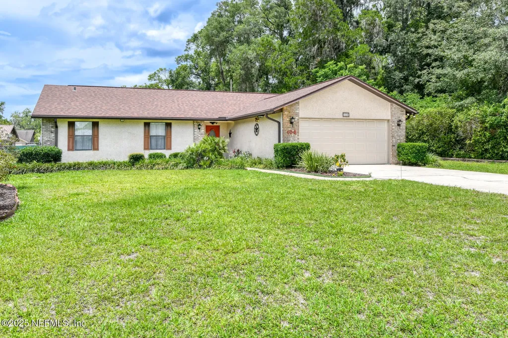 104 W Flamingo Drive Palatka FL 32177