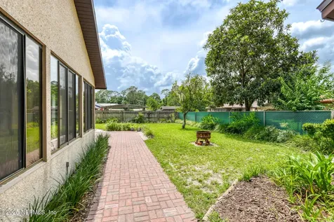 104 W Flamingo Drive Palatka FL 32177