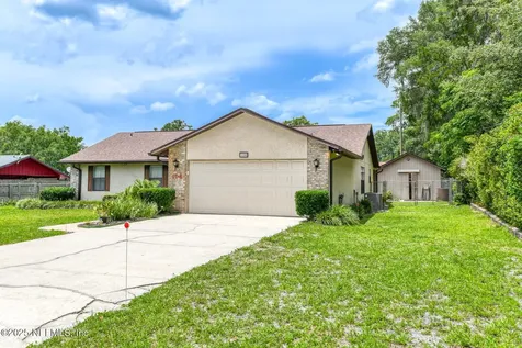 104 W Flamingo Drive Palatka FL 32177