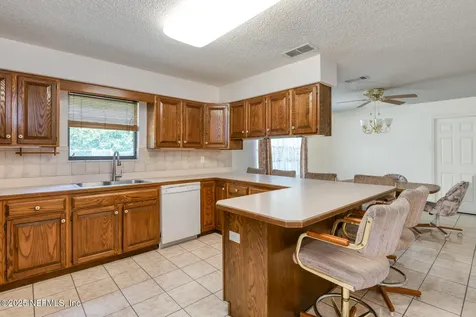 104 W Flamingo Drive Palatka FL 32177