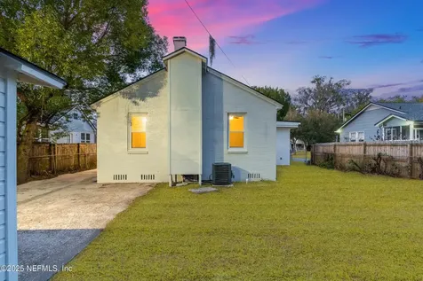 1806 Inwood Terrace Jacksonville FL 32207