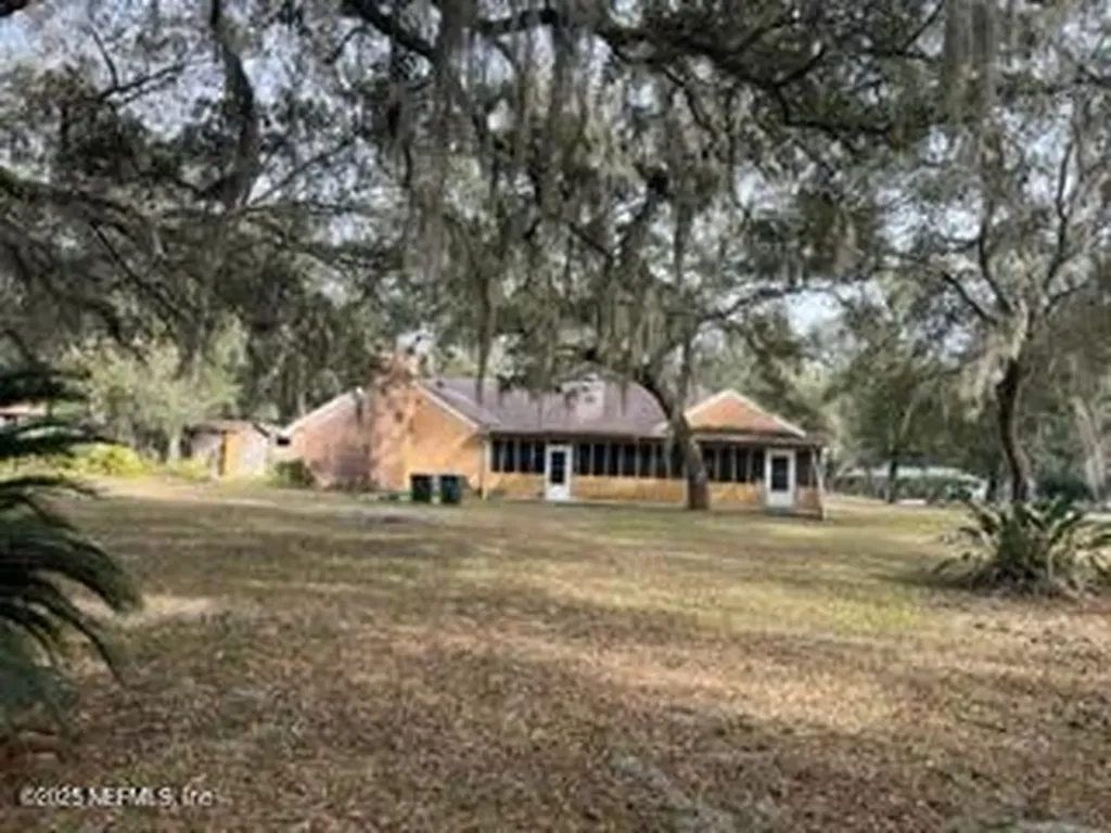 6239 Earline Circle S Jacksonville FL 32258