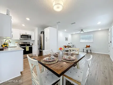 3704 Torres Court Jacksonville FL 32210