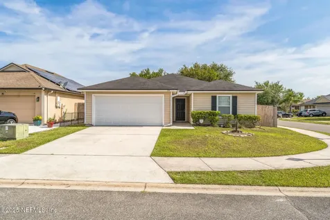 5735 Village Pond Circle Jacksonville FL 32222