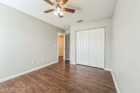 5735 Village Pond Circle Jacksonville FL 32222
