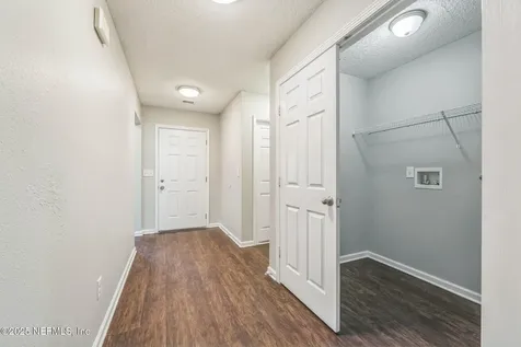 5735 Village Pond Circle Jacksonville FL 32222