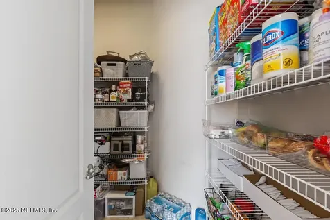 180 Ellsworth Circle St. Johns FL 32259
