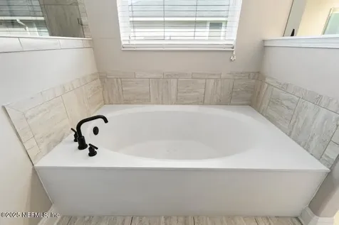 180 Ellsworth Circle St. Johns FL 32259