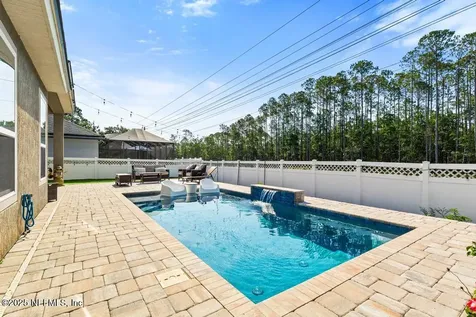 180 Ellsworth Circle St. Johns FL 32259