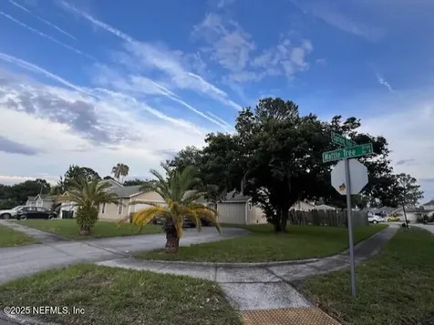11748 Wattle Tree Road N Jacksonville FL 32246