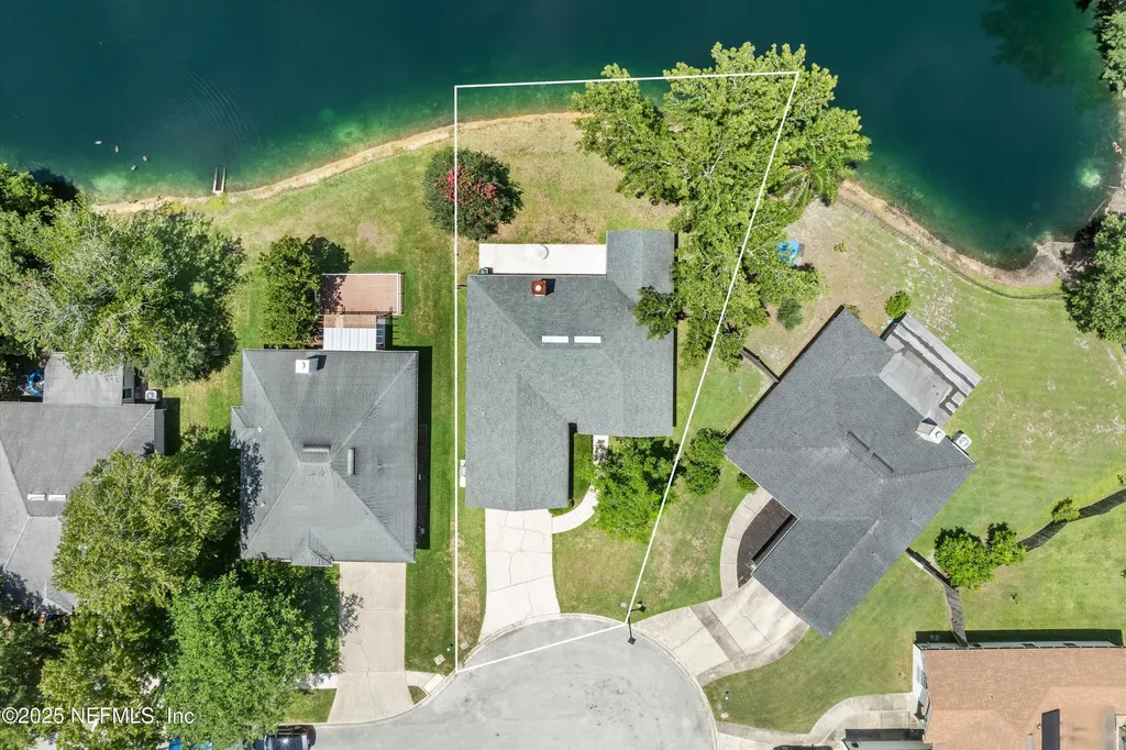 4533 Wandering Oaks Drive S Jacksonville FL 32257