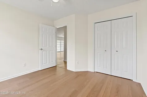 4533 Wandering Oaks Drive S Jacksonville FL 32257