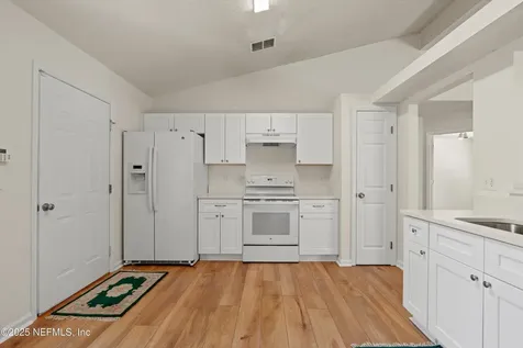 4533 Wandering Oaks Drive S Jacksonville FL 32257