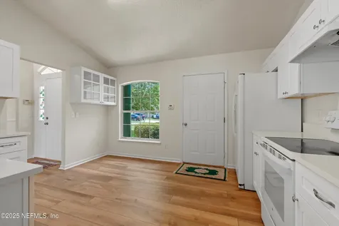 4533 Wandering Oaks Drive S Jacksonville FL 32257