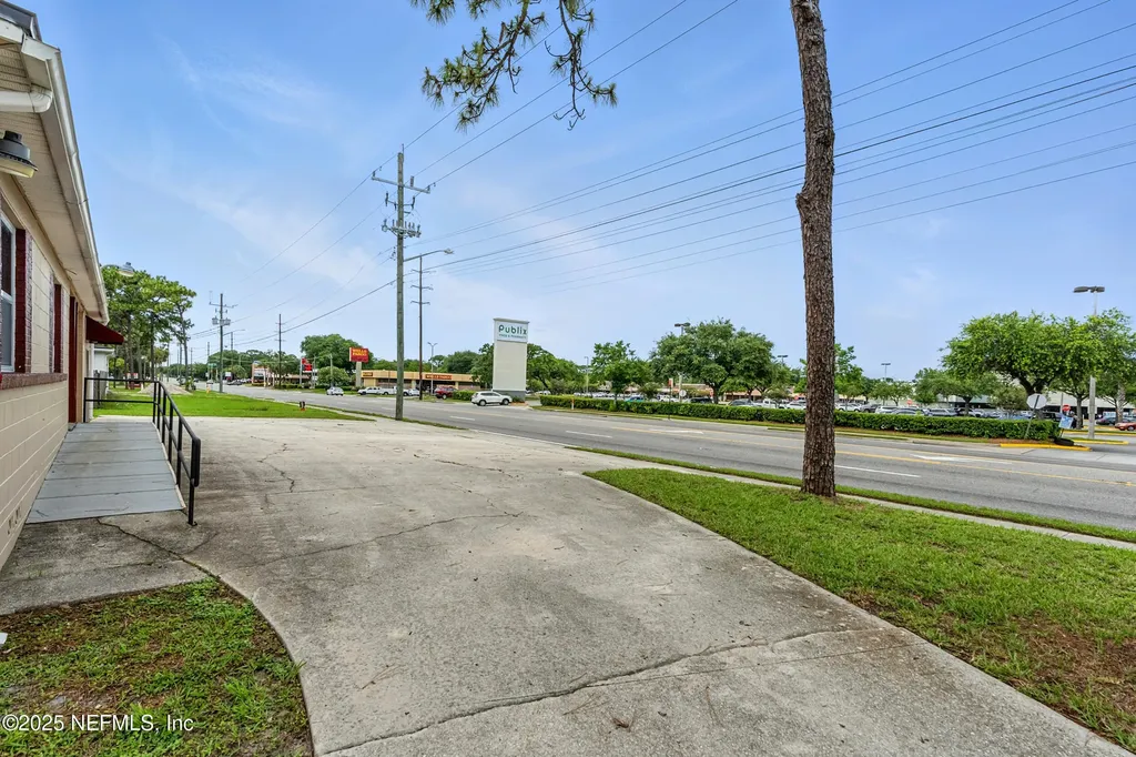 7120 Merrill Road Jacksonville FL 32277