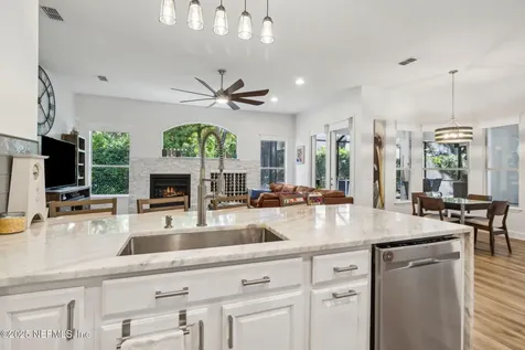 1619 Nottingham Knoll Drive Jacksonville FL 32225