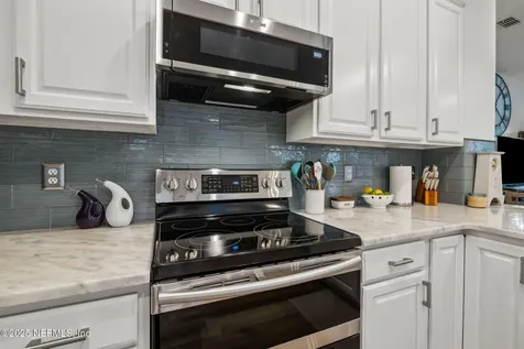 1619 Nottingham Knoll Drive Jacksonville FL 32225