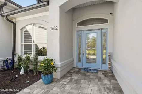 1619 Nottingham Knoll Drive Jacksonville FL 32225