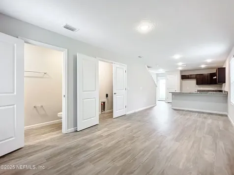 1242 Mull Street Jacksonville FL 32205