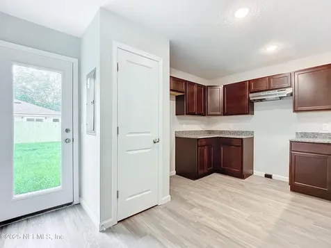 1242 Mull Street Jacksonville FL 32205
