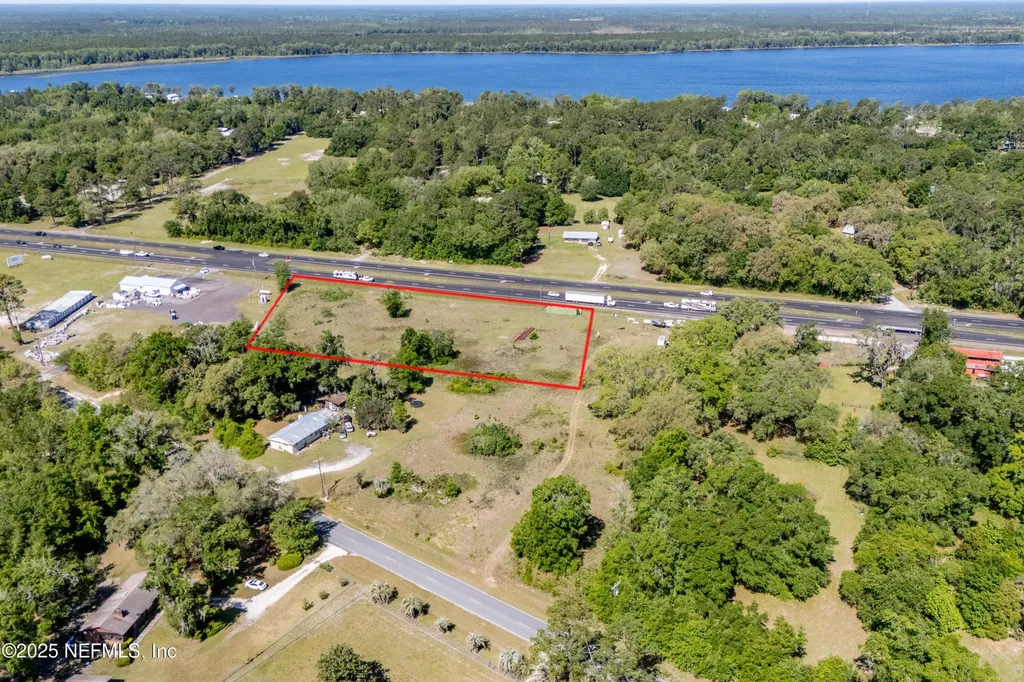 9627 Us Highway 301 Hampton FL 32044