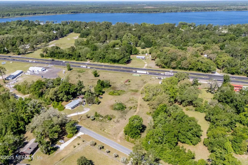 9627 Us Highway 301 Hampton FL 32044