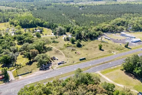 9627 Us Highway 301 Hampton FL 32044