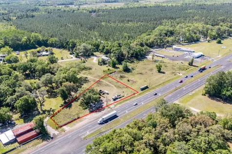 9627 Us Highway 301 Hampton FL 32044