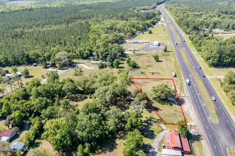 9627 Us Highway 301 Hampton FL 32044