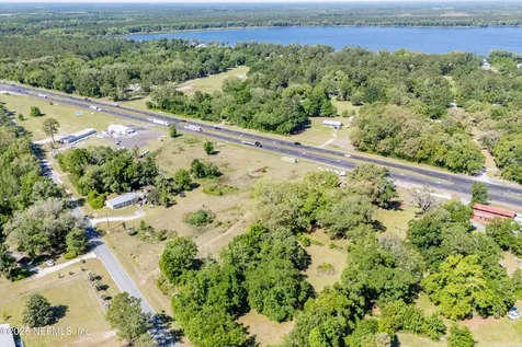 9627 Us Highway 301 Hampton FL 32044