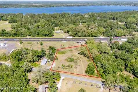 9627 Us Highway 301 Hampton FL 32044
