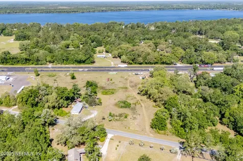 9627 Us Highway 301 Hampton FL 32044