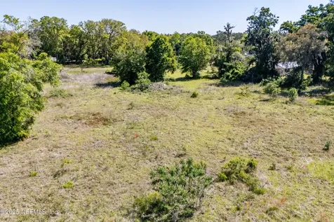 9627 Us Highway 301 Hampton FL 32044