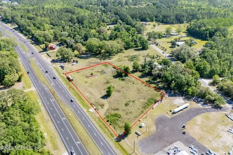 9627 Us Highway 301 Hampton FL 32044