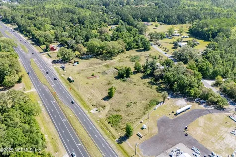 9627 Us Highway 301 Hampton FL 32044
