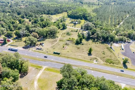 9627 Us Highway 301 Hampton FL 32044