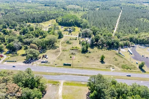 9627 Us Highway 301 Hampton FL 32044