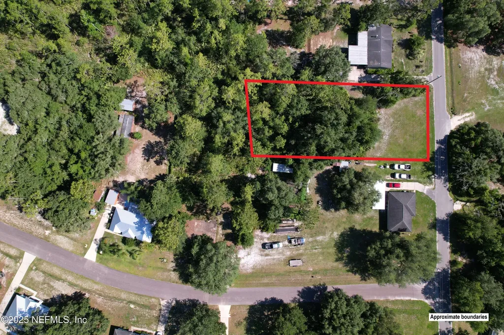 126 Hollister School Road Hollister FL 32147