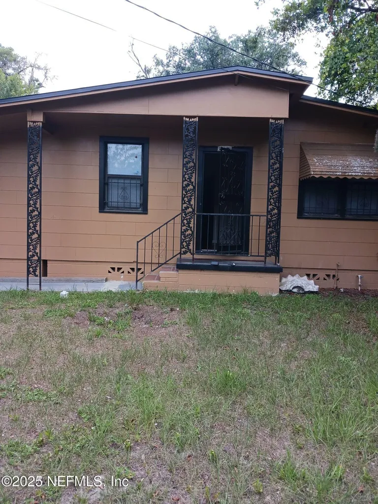6817 West Virginia Avenue Jacksonville FL 32209